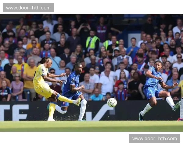 伦敦德比的硝烟：水晶宫与西汉姆联，历史、荣耀与未来的交织